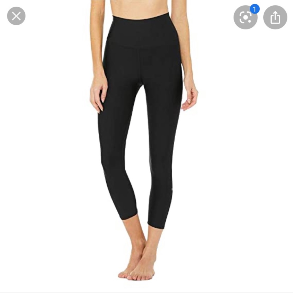 Alo Yoga Airlift Capris